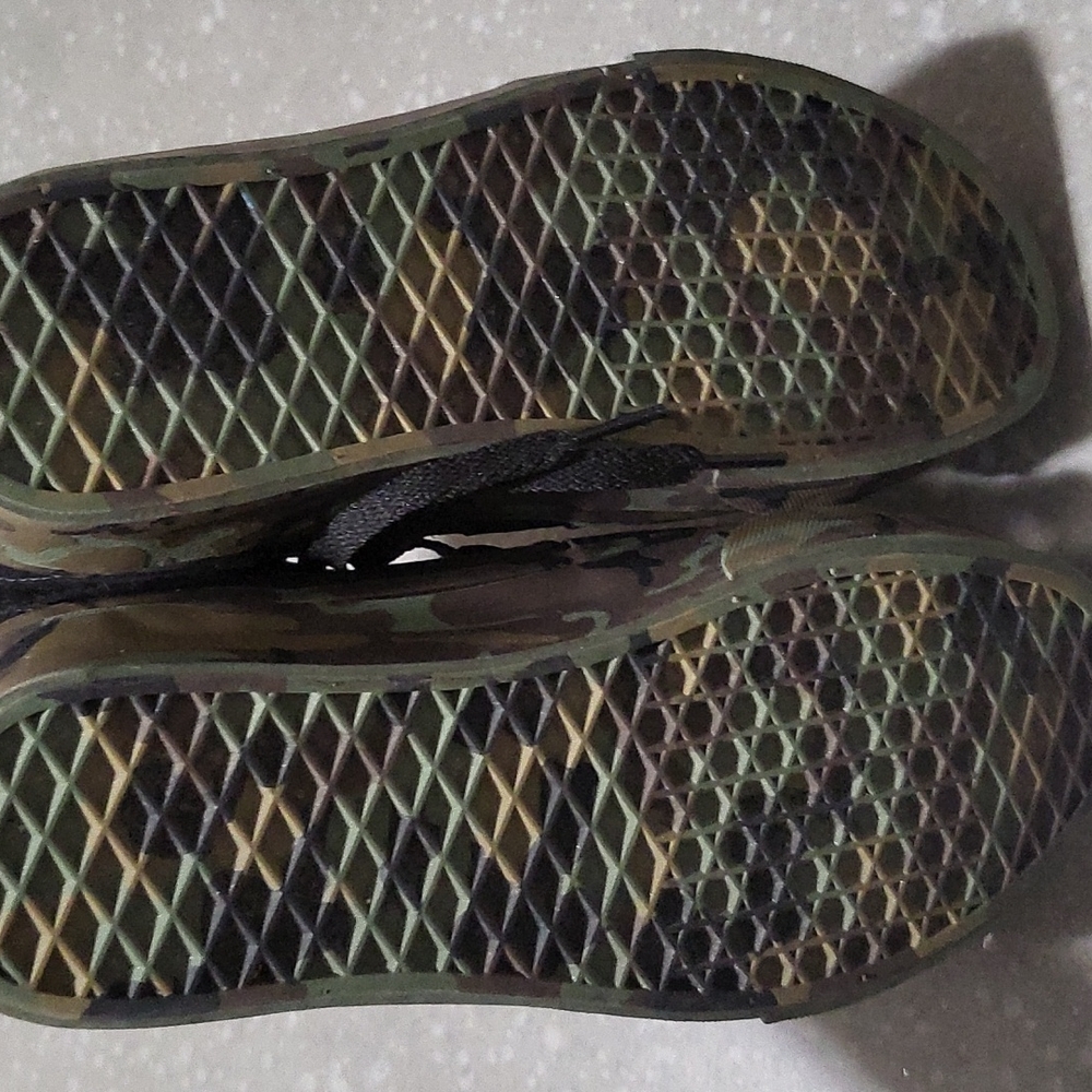 VANS - Picture 5 of 5